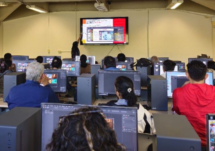 photo_4909110678774287235_y